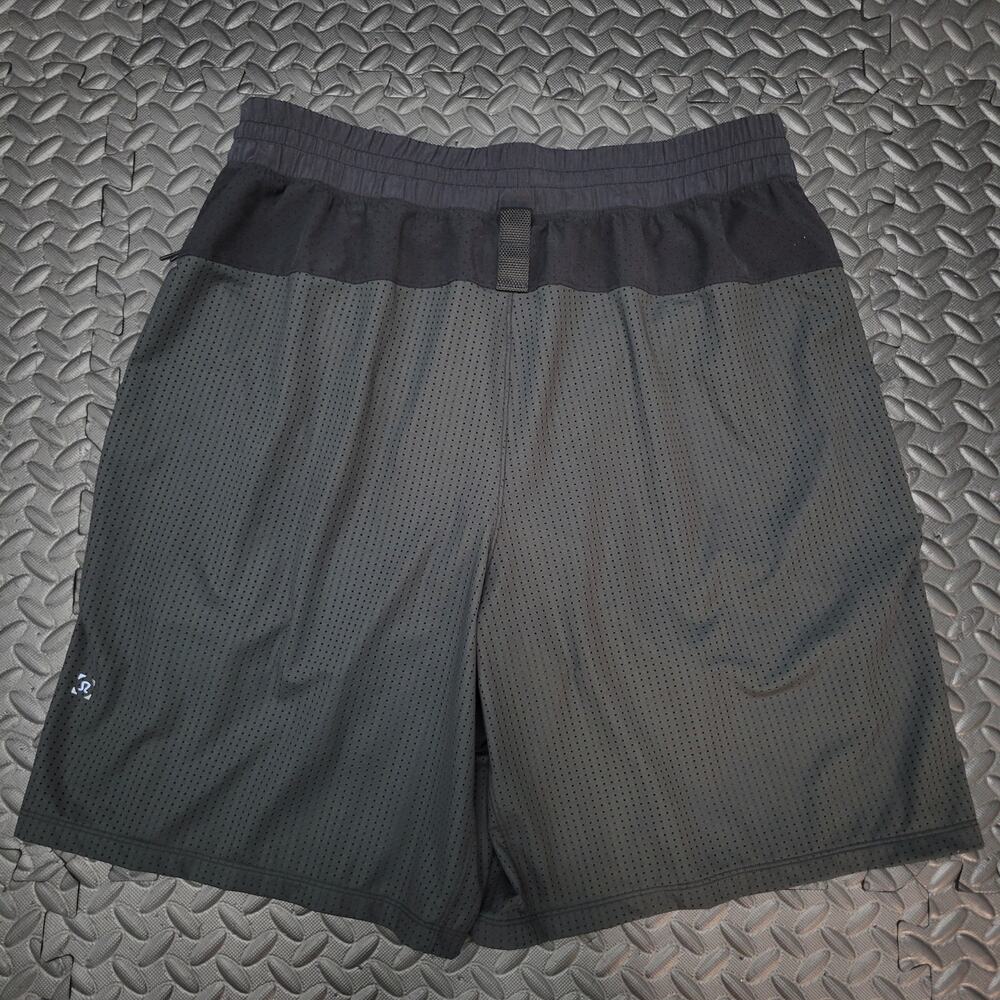 Lululemon Step Back Jump Short 9” Black Athletic Training Gym Shorts Mens